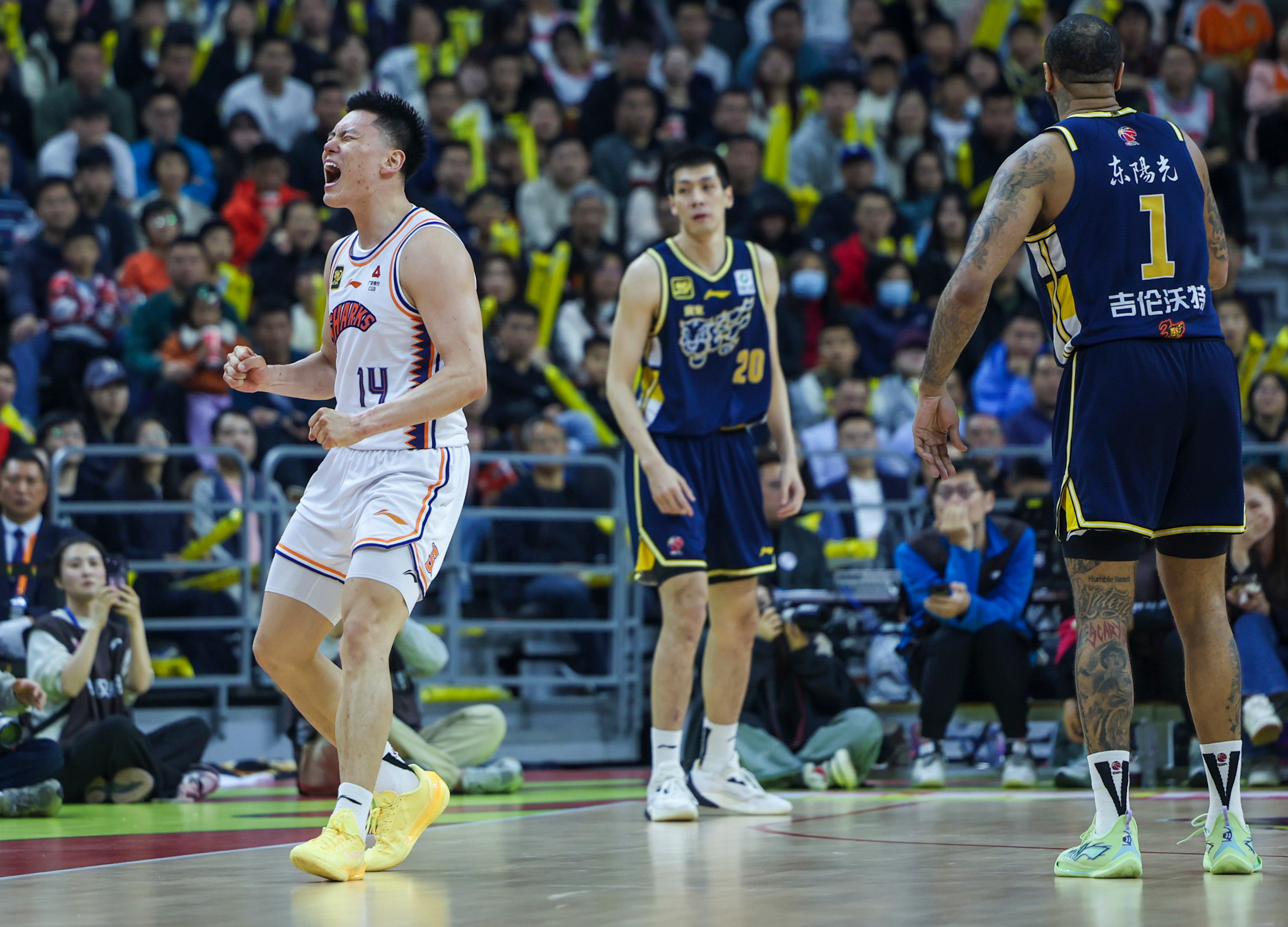 九游-包含冲刺阶段突围战来临，上海申花围绕CBA季后赛刷新队史纪录，信心回归，年轻球员得到机会的词条